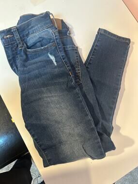 Aero Skinny Jeans High Rise *Size 000 Short*